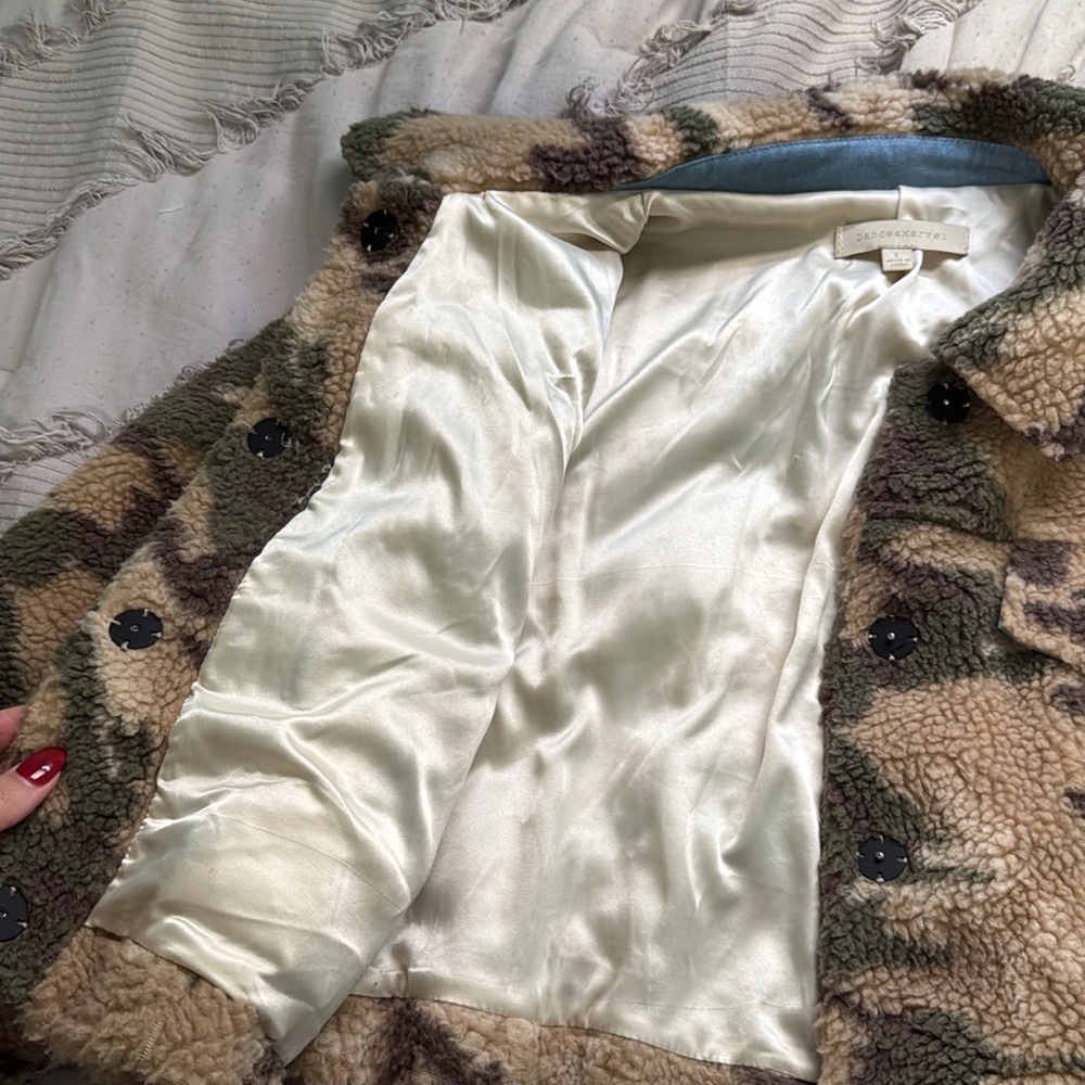 Cropped Camo Jacket - Picture 4 of 5